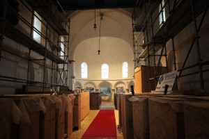 quilten in de kerk, in de steigers